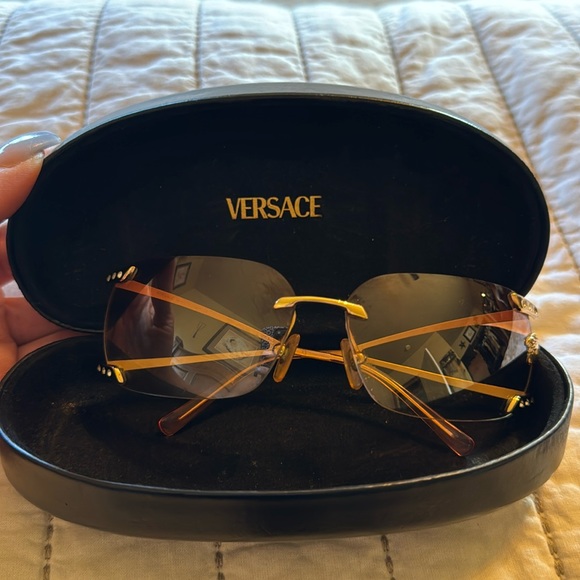 Versace Accessories - Versace Sunglasses